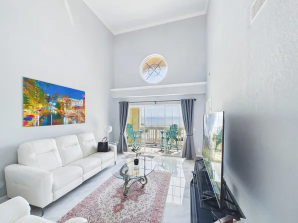7000 Seawall Blvd APT 1032, Galveston, TX 77551