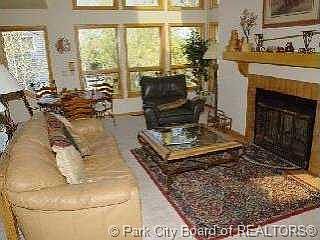 2nd image of 942 Norfolk Ave #942