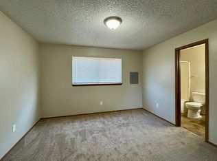 2130 N Old Manor Rd APT C, Wichita, KS 67208