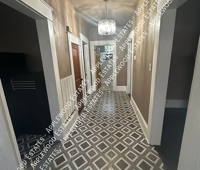 120 Princeton St — Photo 6