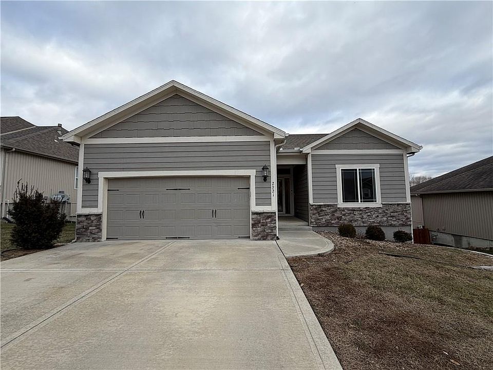 1st image of 2321 S Heartland Ct