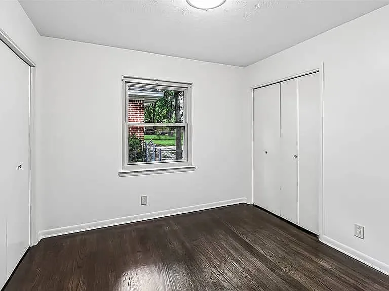 326 Harman St — Photo 8