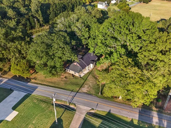 210 Shaw Rd SW, Adairsville, GA 30103