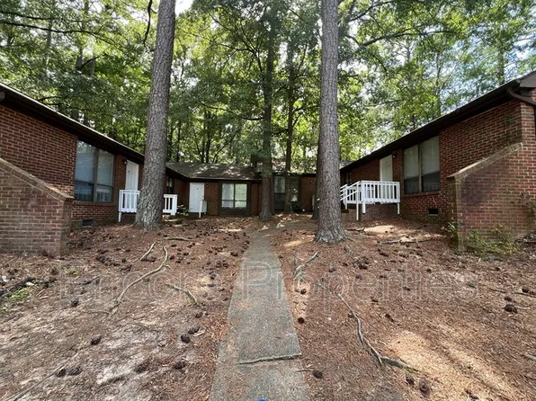 4826 Hollenden Dr APT D, Raleigh, NC 27616