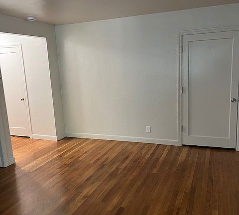 2nd image of 4107 Beresford St APT 2