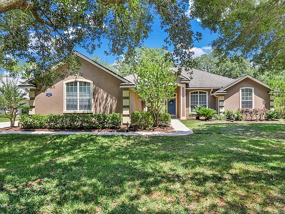 3rd image of 164 Ivy Lakes Dr