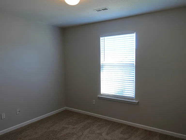 139 Stockbridge Dr — Photo 22