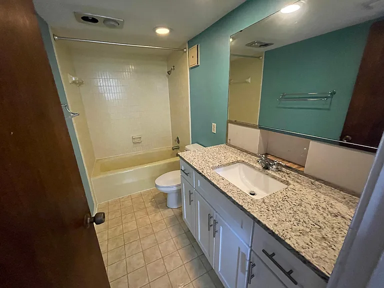 209 Crown Oaks Way — Photo 16