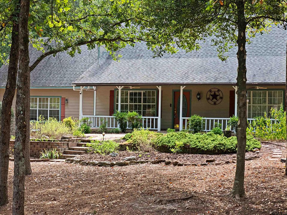 1st image of 141 Whipporwill Ln