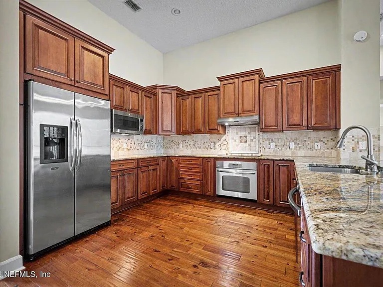 337 S Mill View Way — Photo 24