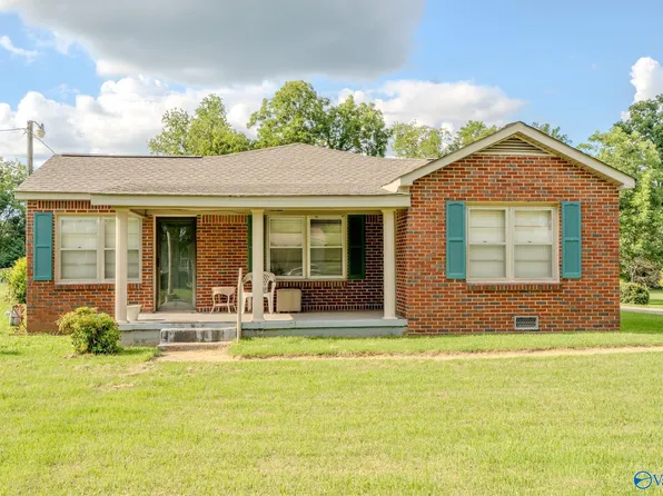 1287 Dillard St, Courtland, AL 35618