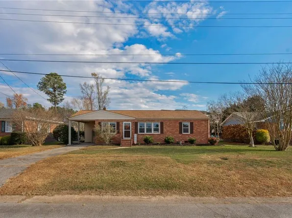 304 Edward Ave, Suffolk, VA 23434