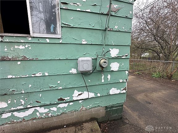 2nd image of 1656 Dewitt Dr