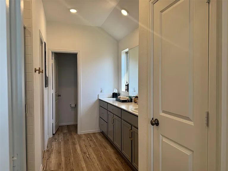 5724 Knox Landing Dr — Photo 11