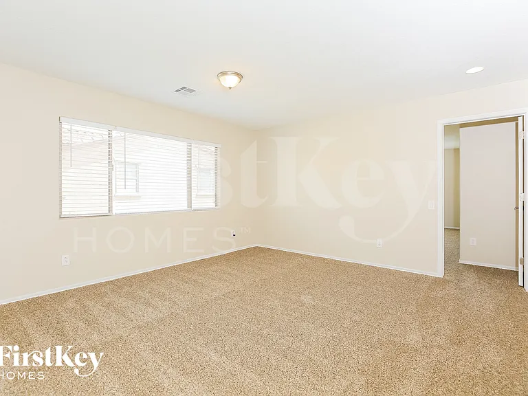9048 Salvatore St — Photo 10