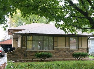 4028 N Adams St, Westmont, IL