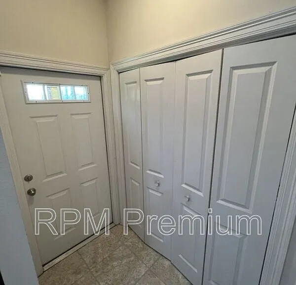 8614 Forestwood Ave — Photo 16