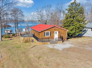 1111 Jefferson Dock Rd, Penhook, VA 24137