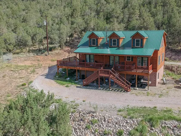 1749 Rio Penasco Rd, Mayhill, NM 88339