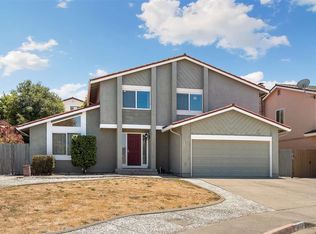 121 Poplar Ct, Hercules, CA 94547