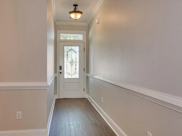 317 Buxton Ln — Photo 5