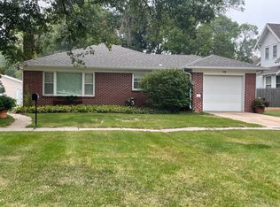 708 M St, Aurora, NE 68818