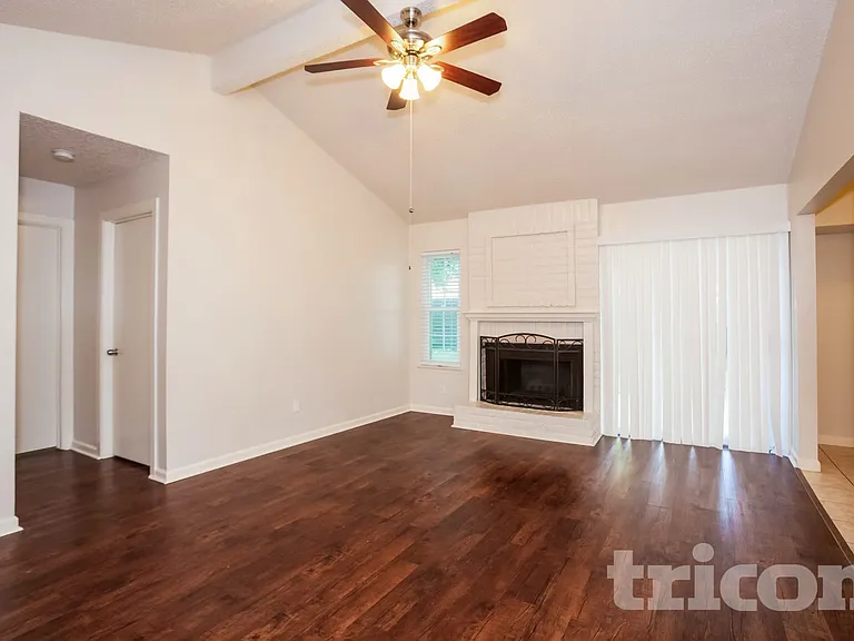 22510 Leedstown Ln — Photo 3
