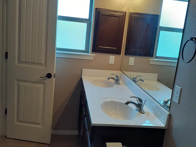 12928 Hueco Cave Dr — Photo 18