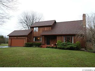 196 W Bloomfield Rd, Pittsford, NY 14534