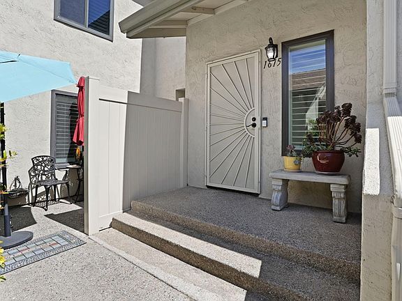 3rd image of 1615 Porter Way