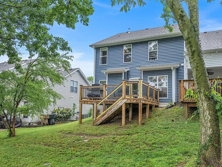 407 Normandy Cir — Photo 51