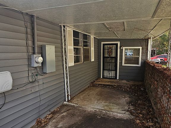 4th image of 809 Bunche Ave
