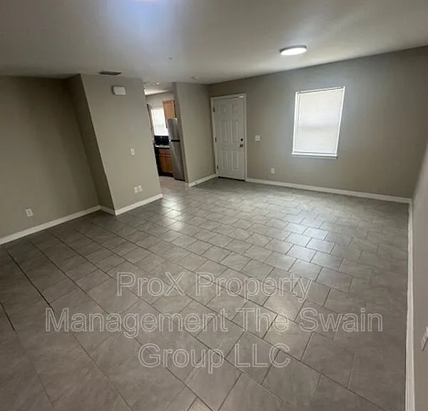 200 W Prince Pl — Photo 11