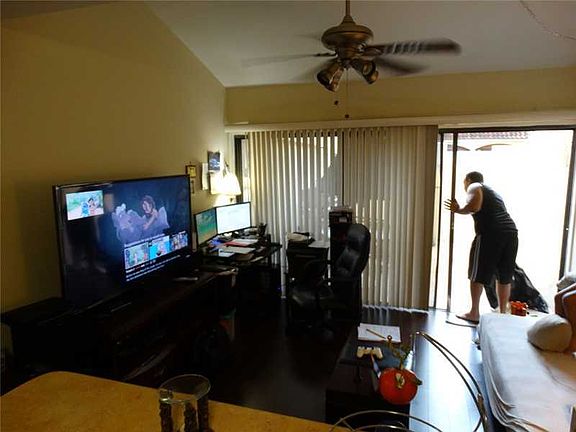 5th image of 20944 Bay Ct #3464