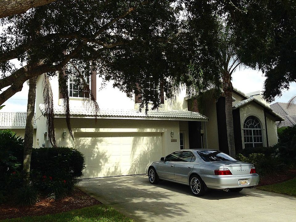 2nd image of 1900 Canterbury Dr