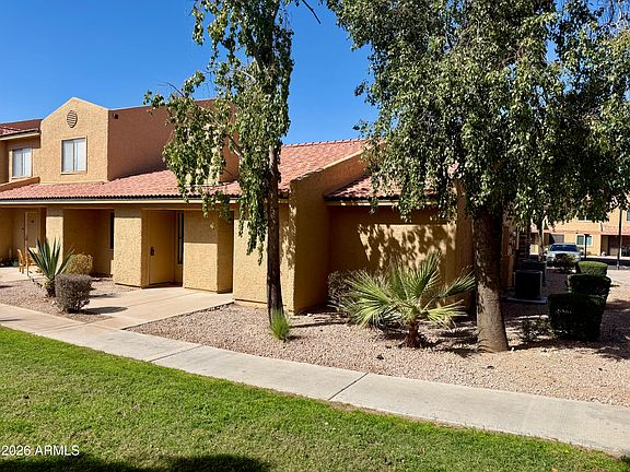 3rd image of 3511 E BASELINE Road #1126