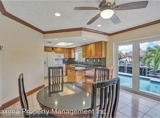 2413 SE 12th St, Pompano Beach, FL 33062