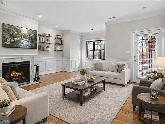 3rd image of 1308 12th St NW APT A