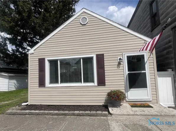 118 N Main St, Bloomdale, OH 44817