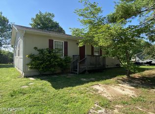 158 N Fork Loop, Madisonville, TN 37354