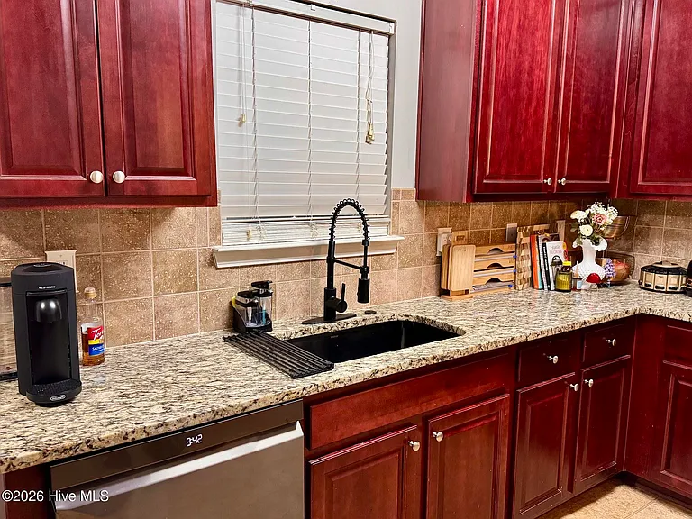 2609 Leland Dr — Photo 18
