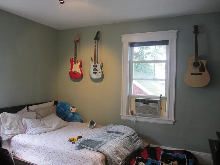 21 Alma Ave — Photo 7