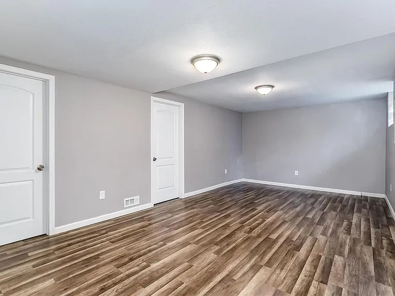 412 N Aurora St — Photo 25