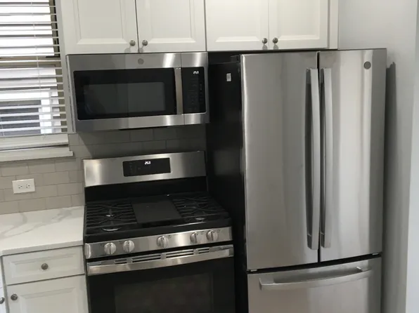 4879 N Ashland Ave #1, Chicago, IL 60640