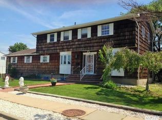 103 Irving Ave, Freeport, NY 11520