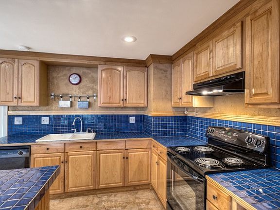 3rd image of 17404 NE 45th St APT 171