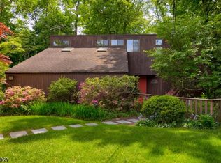 34 Valley View Ave, Summit, NJ 07901