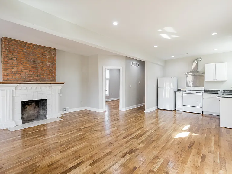 1633 Merrick St #1 — Photo 32