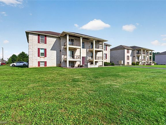 2nd image of 7349 Eisenhower Dr Unit 2
