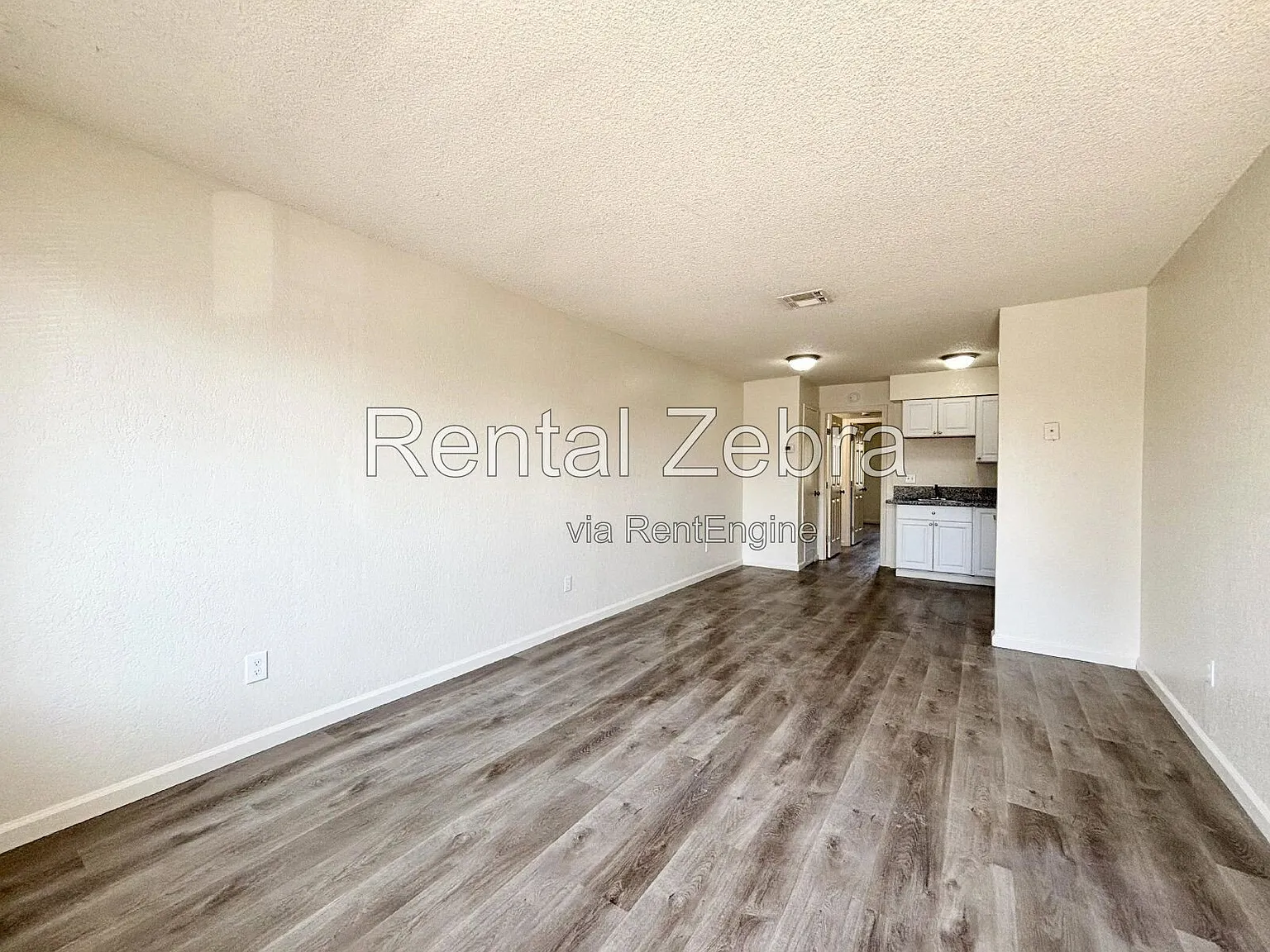1 bed, 1.0 bath, $900 — Photo 4